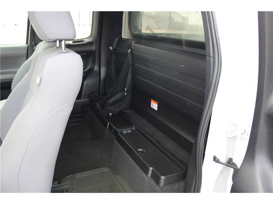 Used 2019 Toyota Tacoma 2WD Access Cab image 11