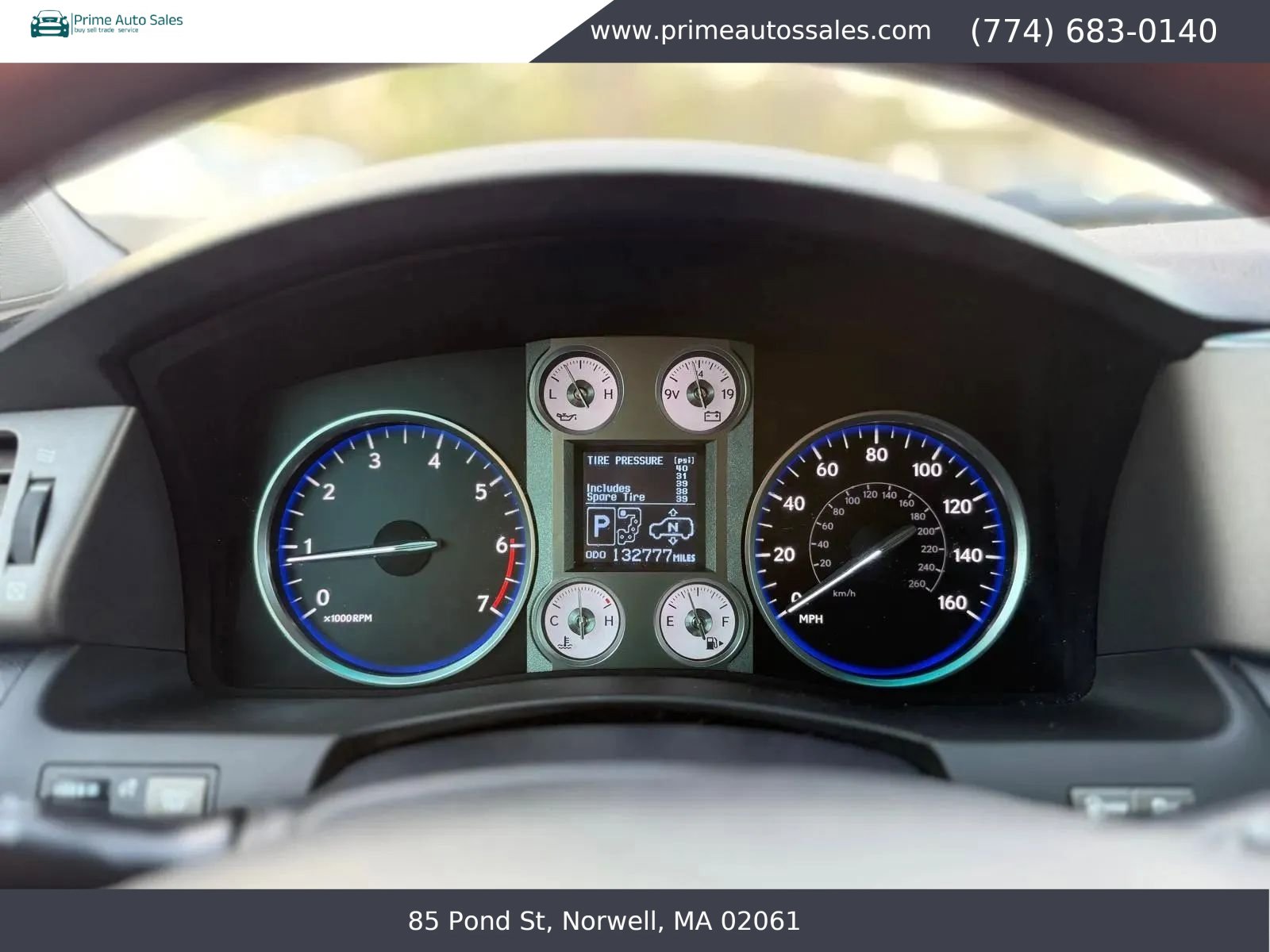 Used 2011 Lexus LX 570 4WD w/ Luxury Pkg image 20