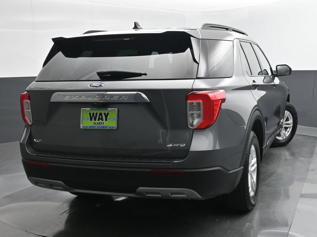 Used 2023 Ford Explorer XLT w/ Equipment Group 202A AWD/4WD image 32