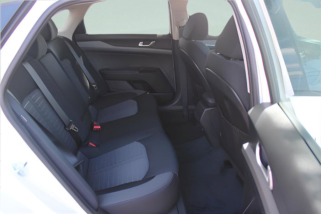 New 2026 Kia K5 LXS FWD image 31