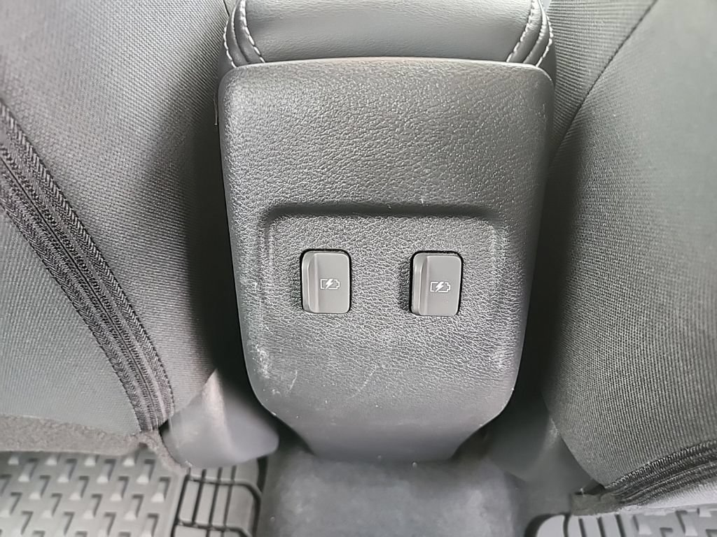 Used 2021 Nissan Kicks SV FWD image 29