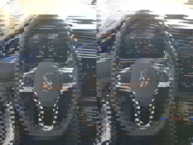 Certified 2024 Volkswagen Tiguan SE w/ Panoramic Sunroof Package image 20