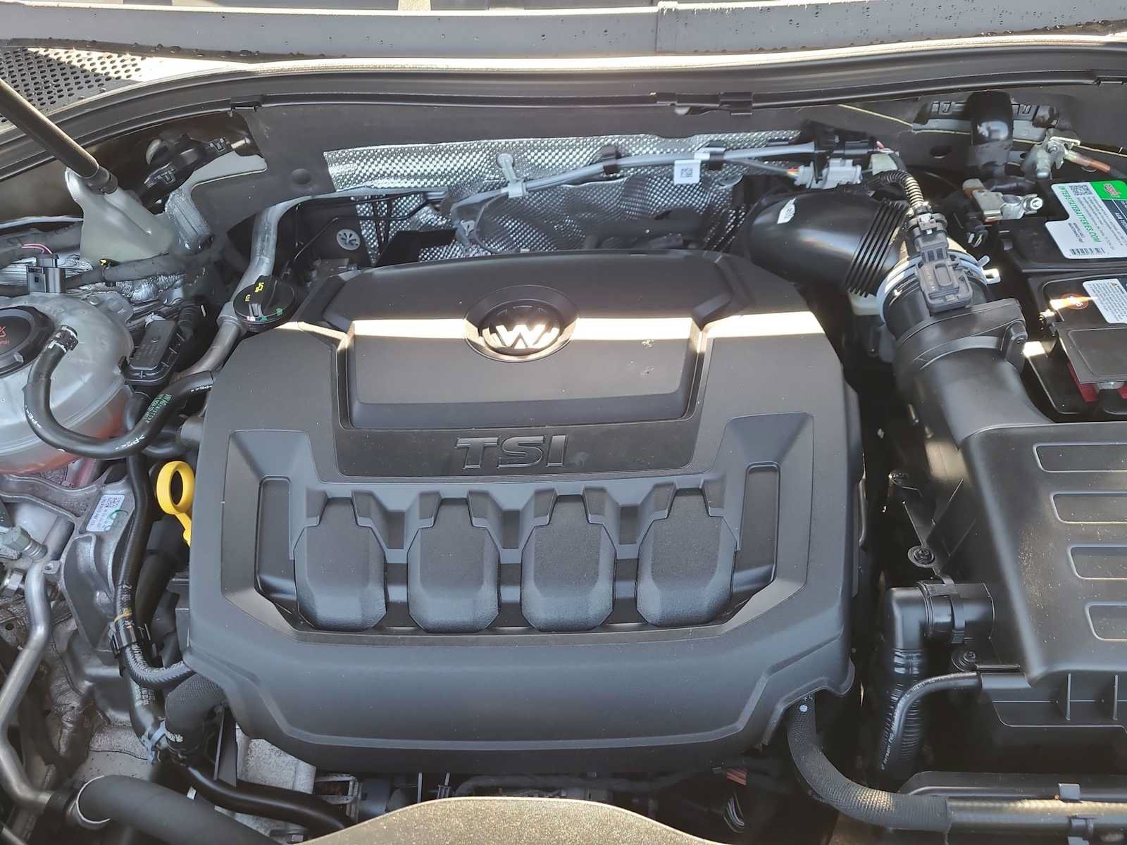 Used 2022 Volkswagen Tiguan SE AWD/4WD image 17