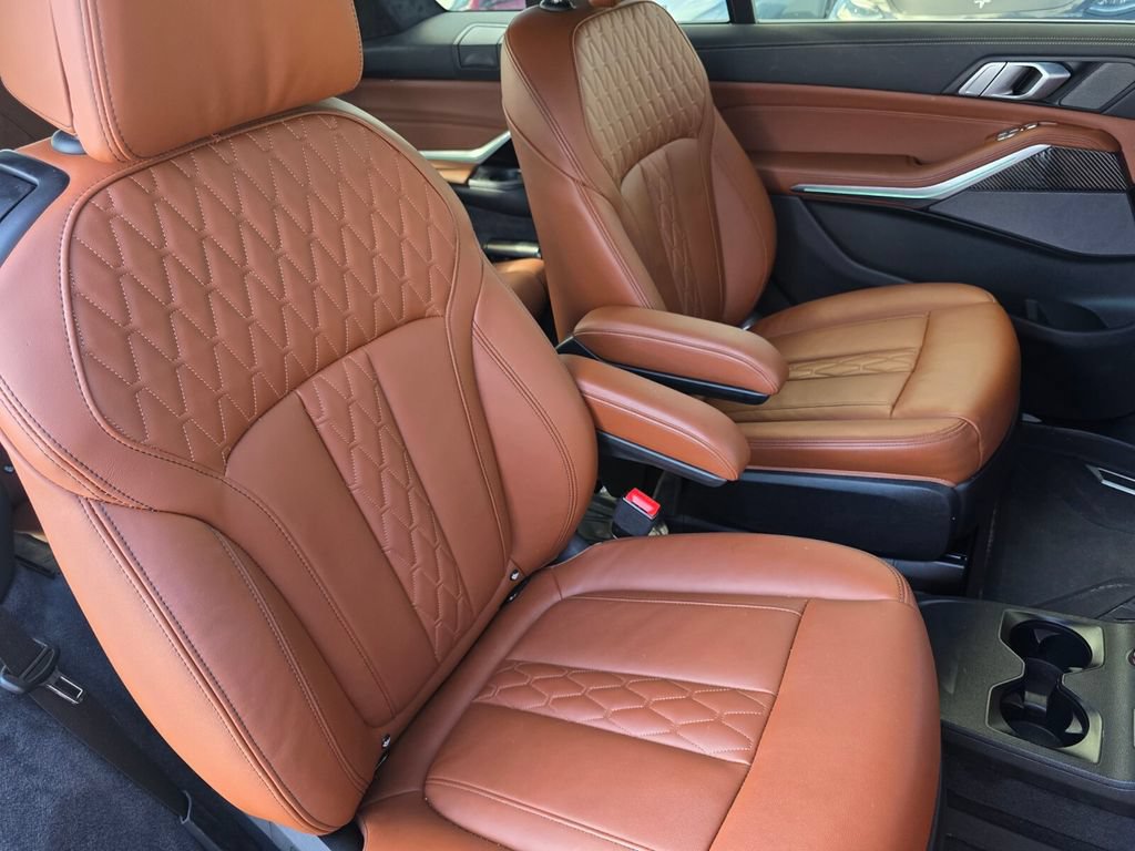 Certified 2025 BMW X7 M60i w/ Climate Comfort Package AWD/4WD image 31