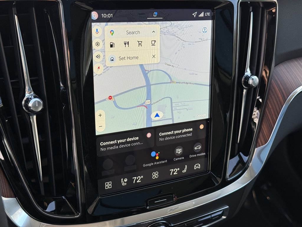 New 2026 Volvo V60 B5 Cross Country Plus w/ Protection Package Premier image 19