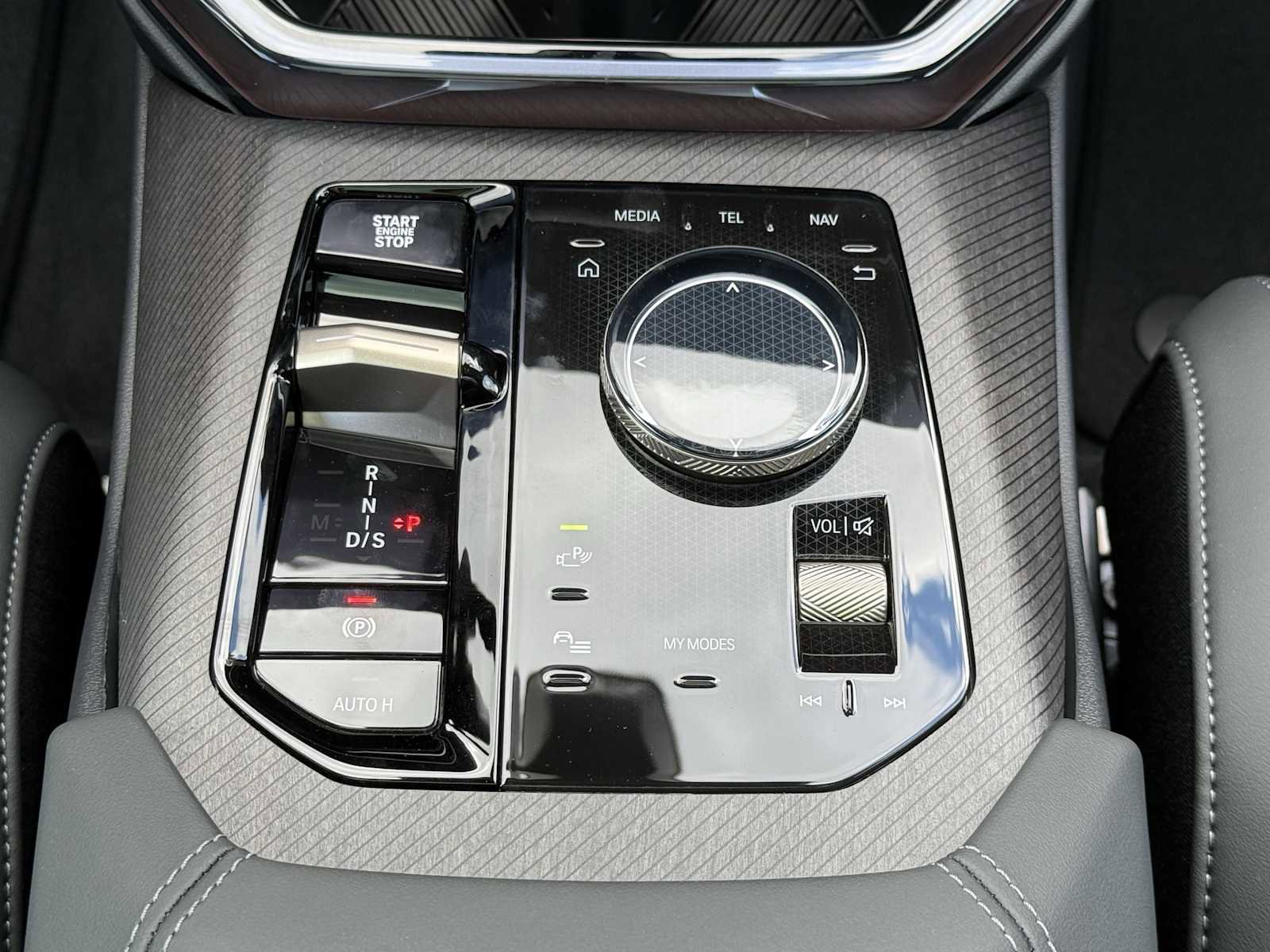 New 2025 BMW X3 xDrive30i w/ Premium Package image 18