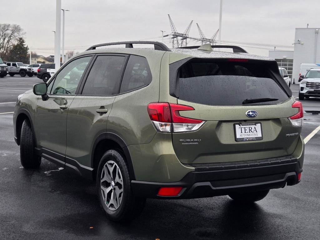 Used 2019 Subaru Forester Premium image 14