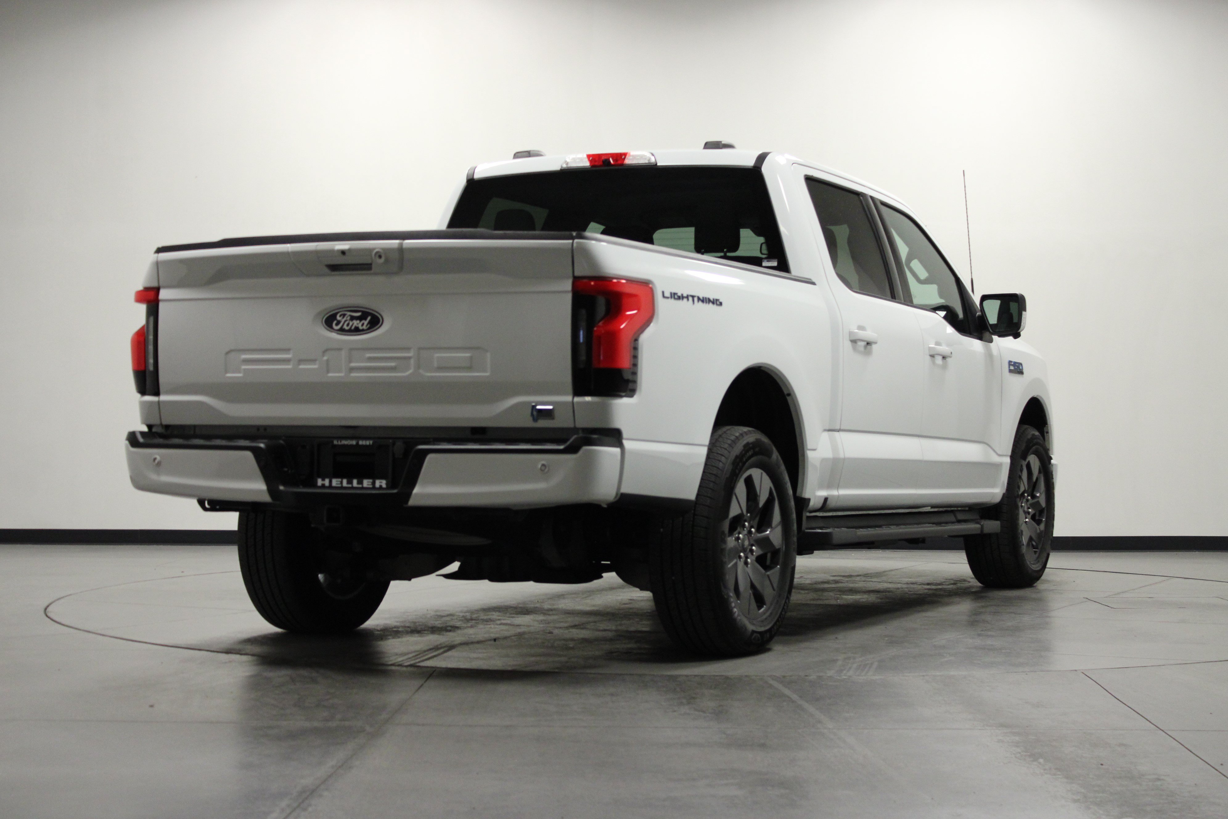 Used 2024 Ford F150 Lightning Flash AWD/4WD image 4