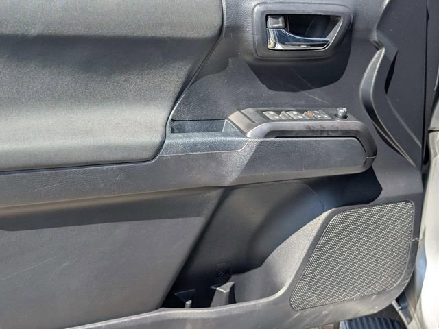 Used 2018 Toyota Tacoma TRD Sport RWD image 12