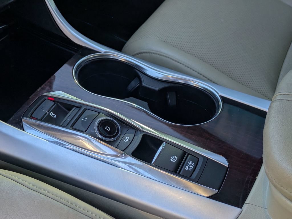 Used 2015 Acura TLX w/ Technology Package FWD image 30
