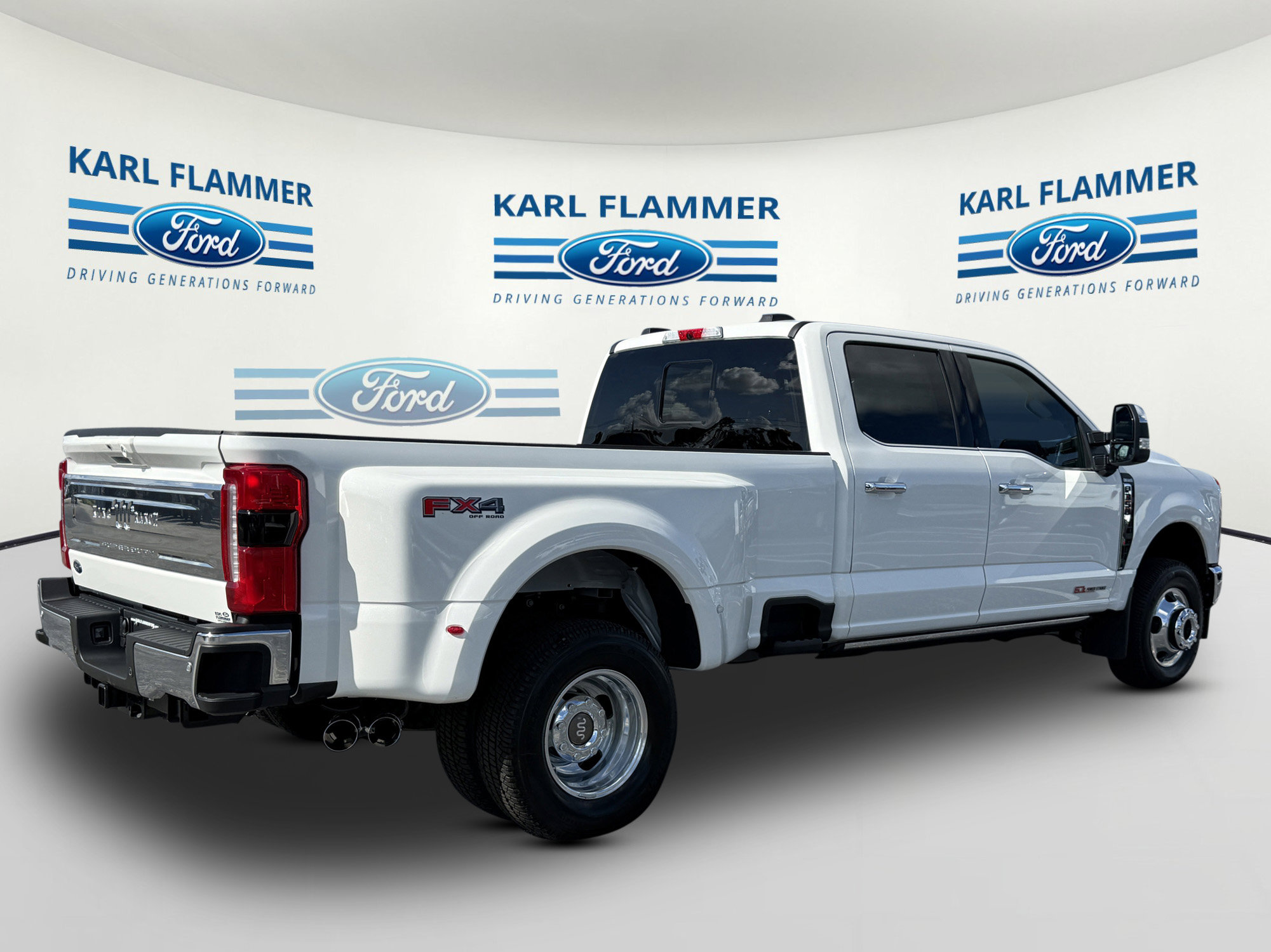 New 2026 Ford F350 King Ranch w/ Chrome Package AWD/4WD image 3