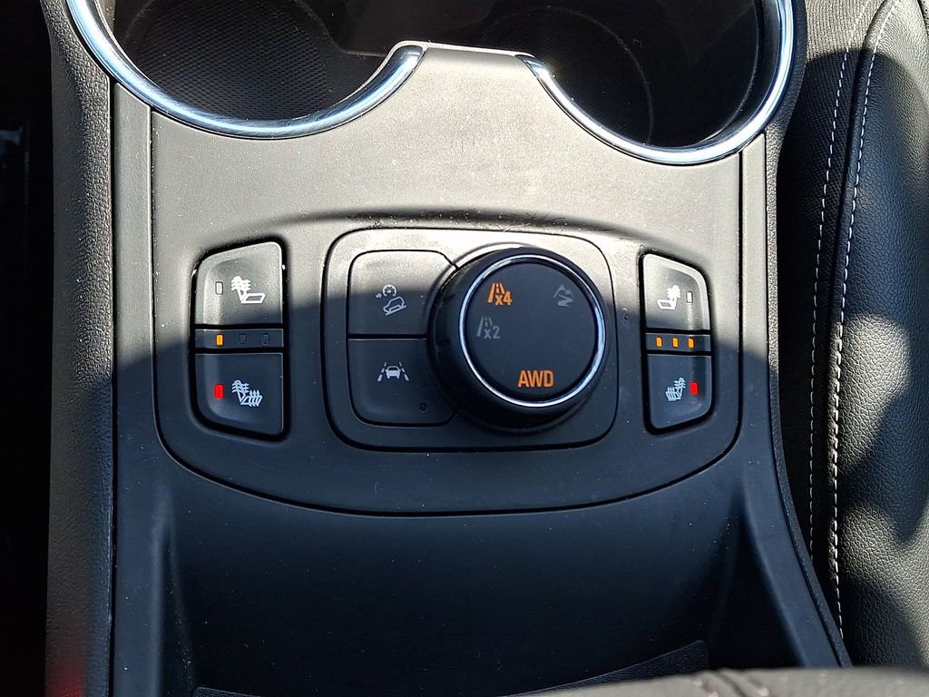 Used 2024 GMC Terrain SLT image 23