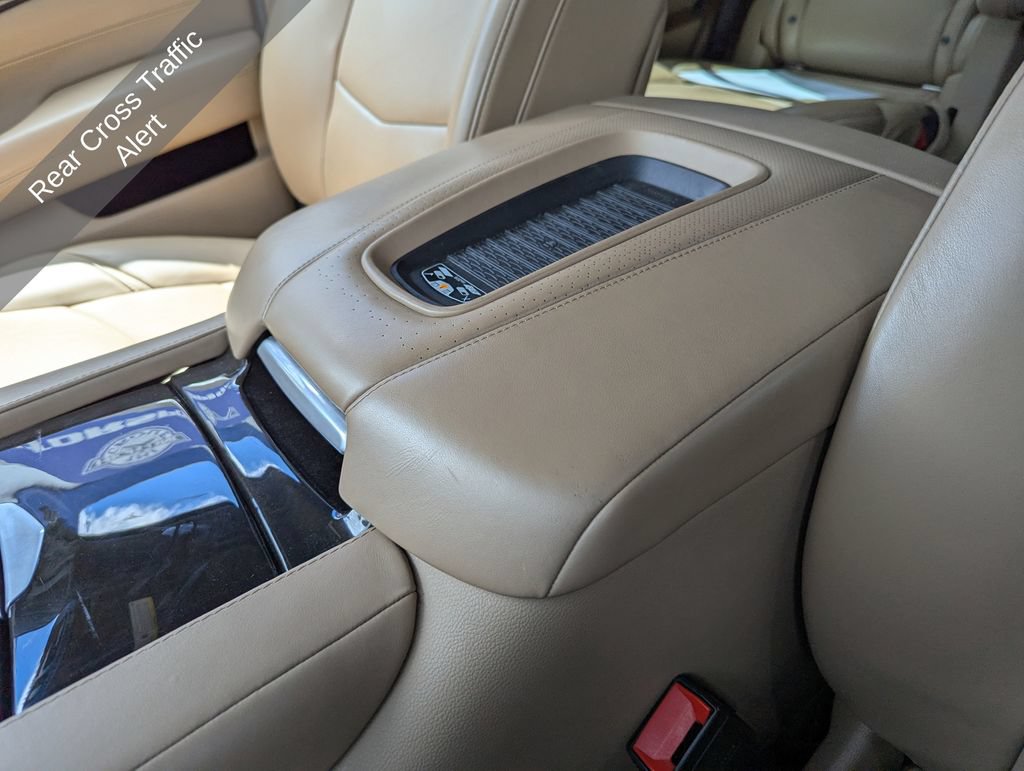 Used 2020 Cadillac Escalade Platinum AWD/4WD image 34
