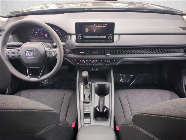 Used 2025 Honda Accord SE image 17
