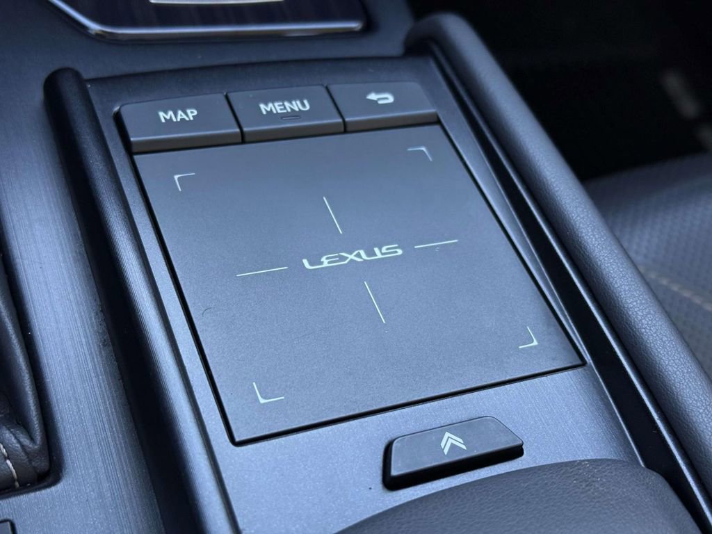 Used 2020 Lexus ES 300h w/ Accessory Package image 23