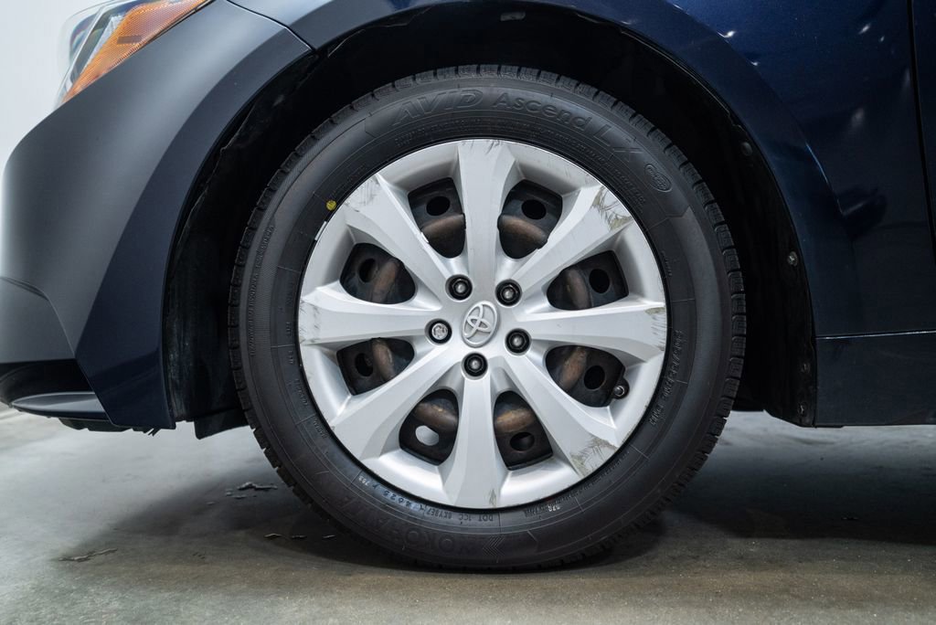 Used 2021 Toyota Corolla LE image 11