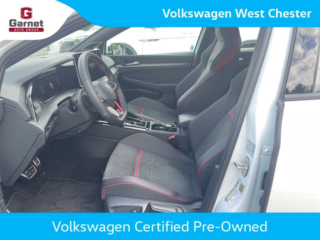 Used 2026 Volkswagen GTI SE FWD image 4