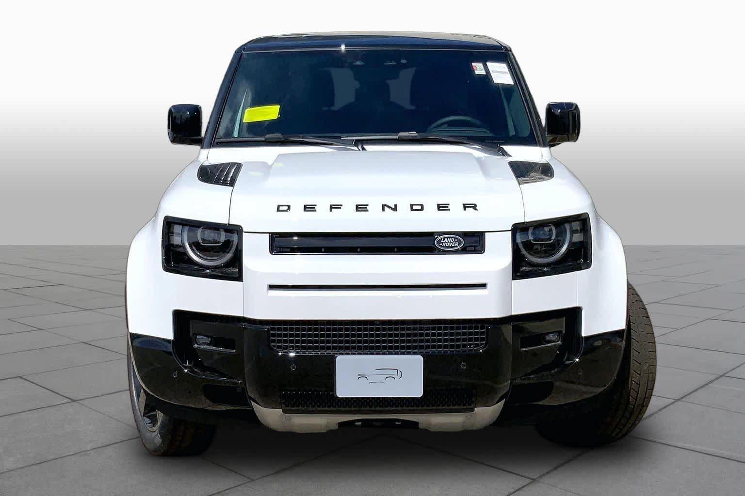 New 2026 Land Rover Defender 90 V8 AWD/4WD image 2