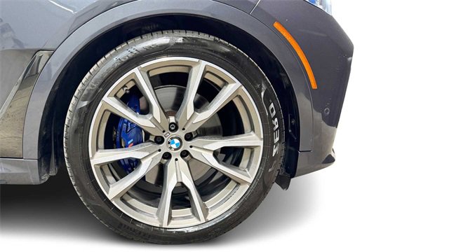 Used 2020 BMW X7 M50i w/ Executive Package image 8