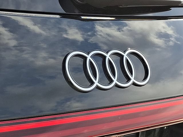Used 2025 Audi Q5 Premium w/ Premium Plus AWD/4WD image 19