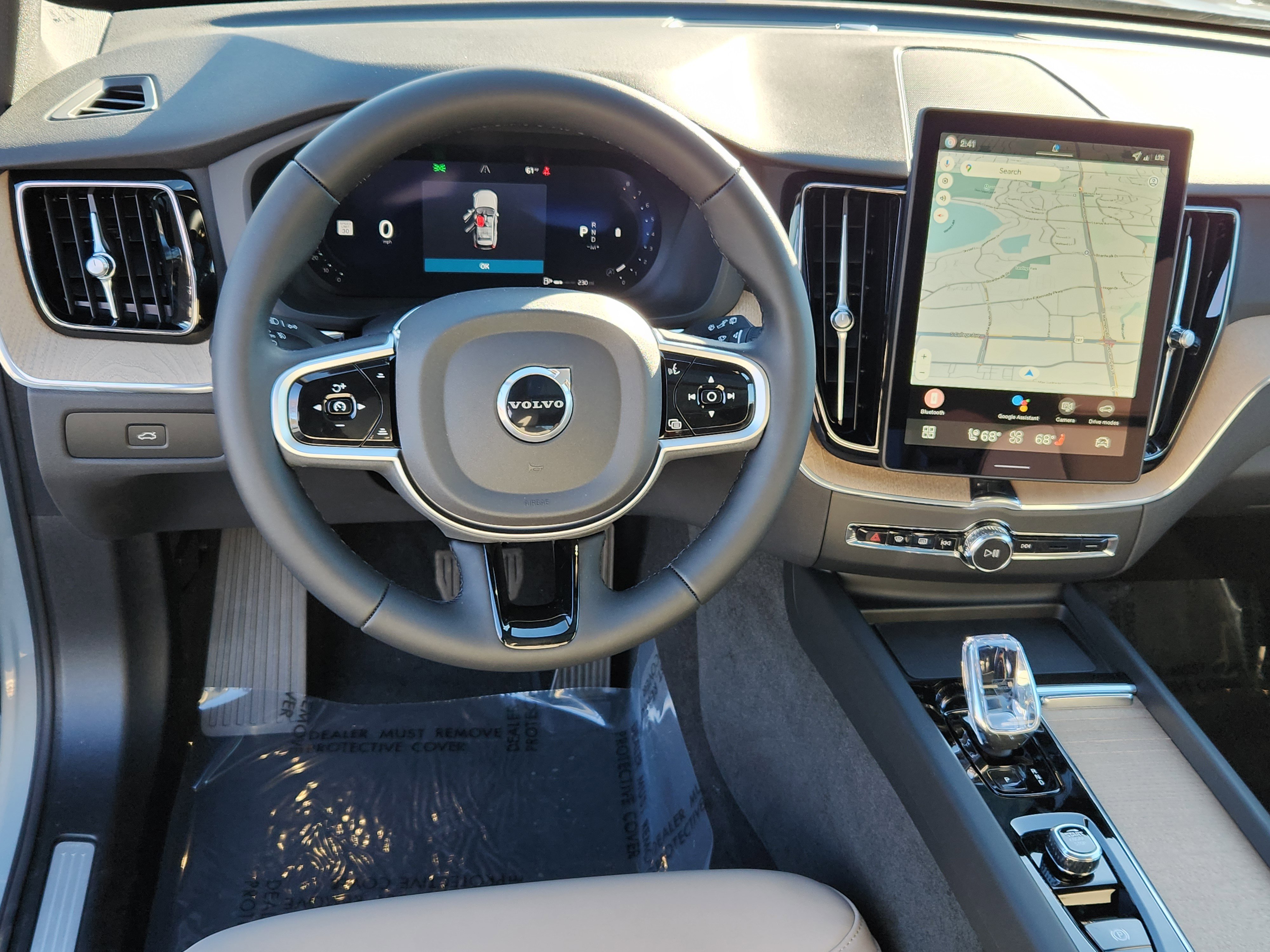 New 2026 Volvo XC60 B5 Plus w/ Climate Package image 8