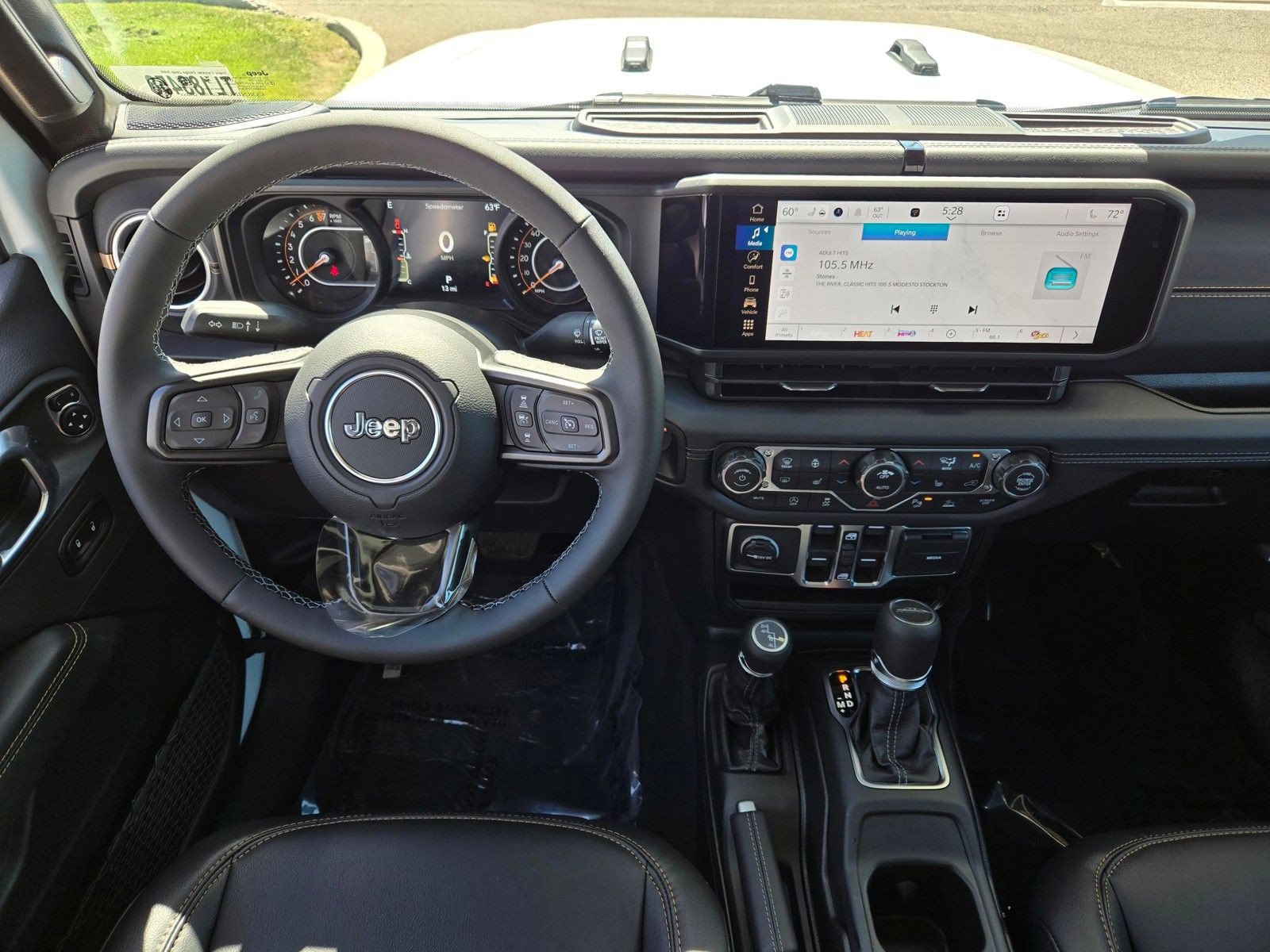 New 2026 Jeep Gladiator Sport AWD/4WD image 9