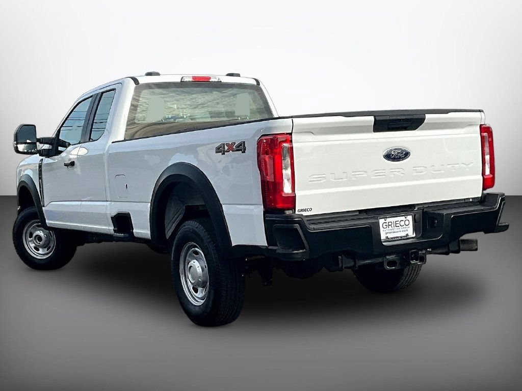 Used 2025 Ford F250 XL AWD/4WD image 5