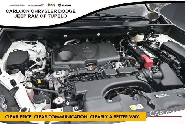 Used 2021 Toyota RAV4 LE AWD/4WD image 42