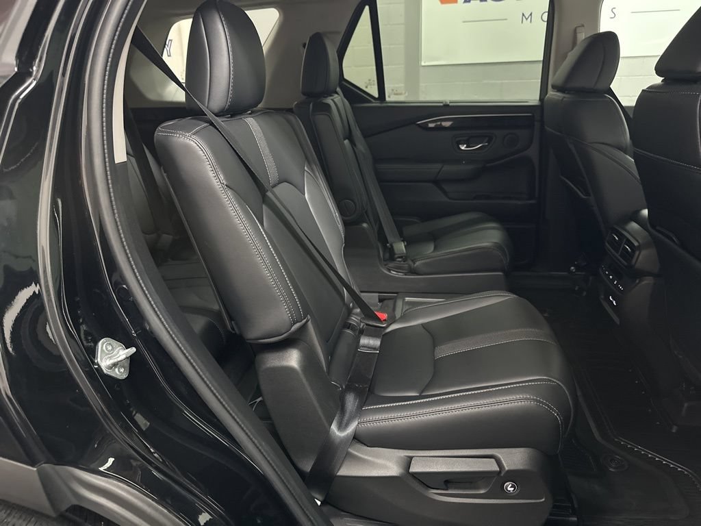 Used 2023 Honda Pilot EX-L image 35