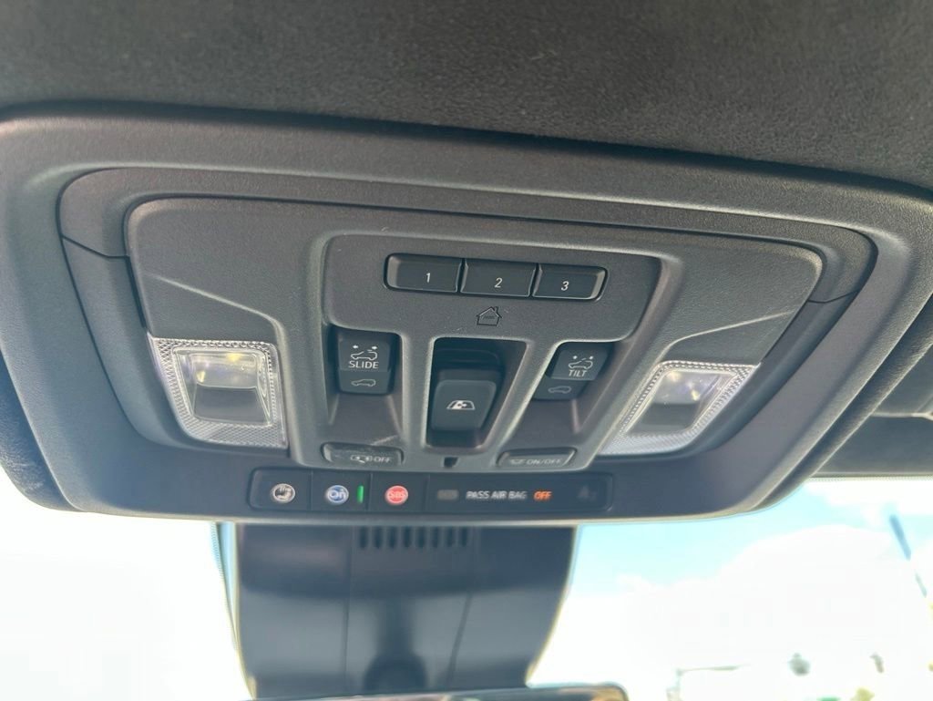 Used 2024 GMC Sierra 2500 AT4X w/ AT4X AEV Edition AWD/4WD image 16