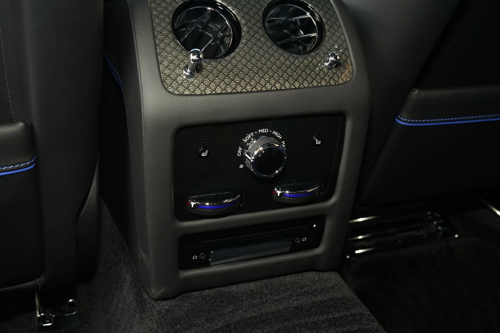 Used 2022 Rolls-Royce Ghost Black Badge image 24