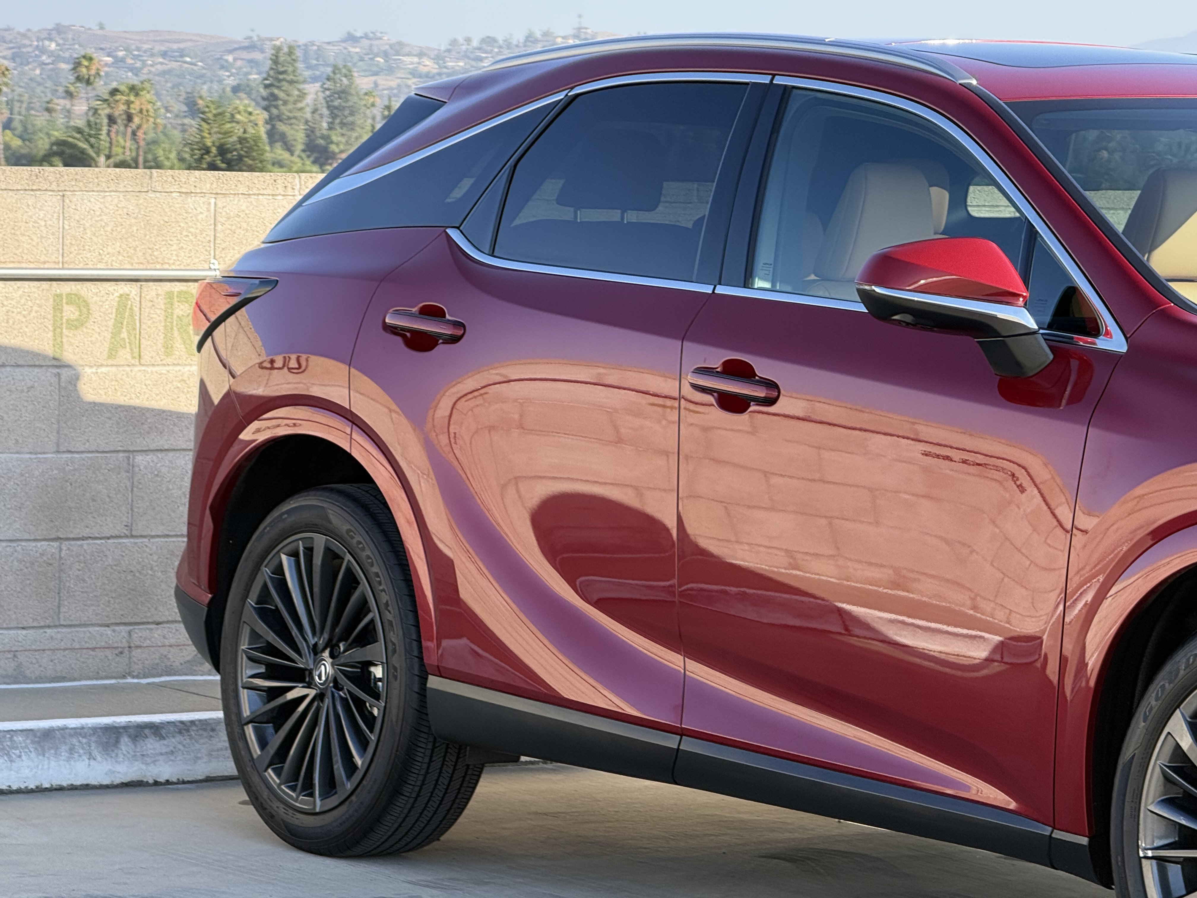 Certified 2025 Lexus RX 350 Premium w/ Convenience Package FWD image 5