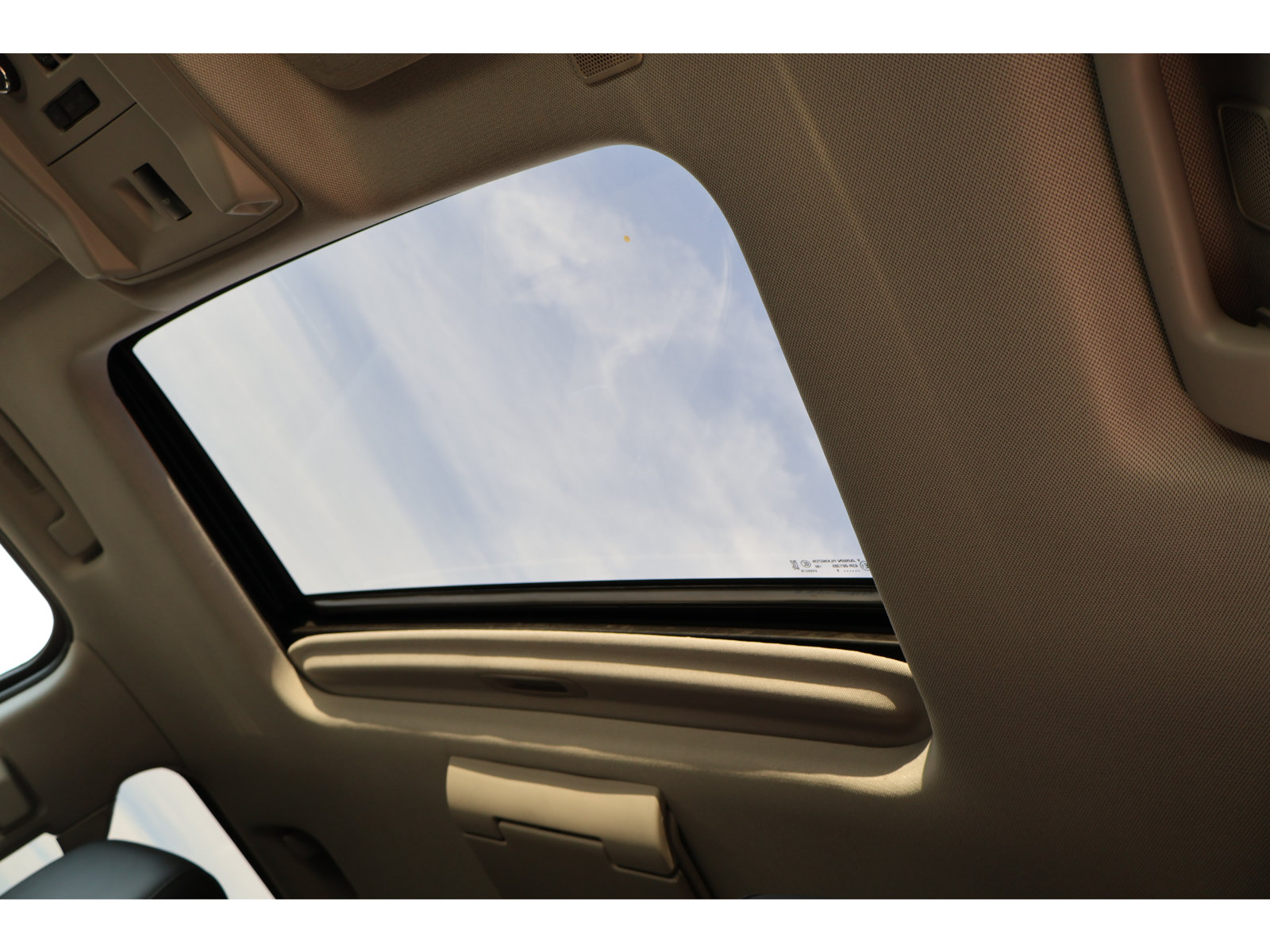 Used 2019 Cadillac Escalade Premium Luxury RWD image 5