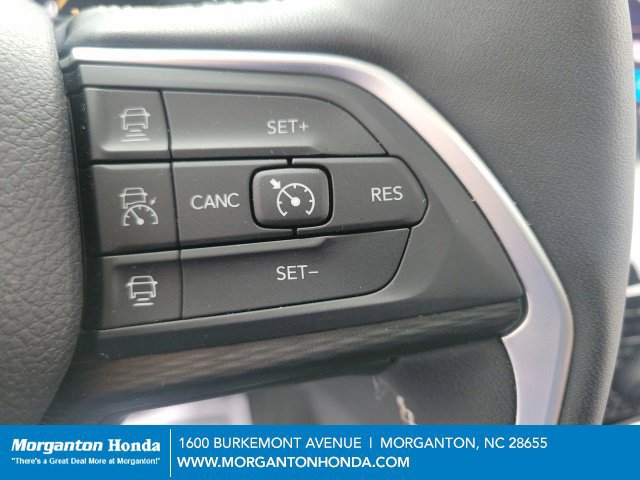 Used 2025 Jeep Grand Cherokee L Altitude RWD image 22