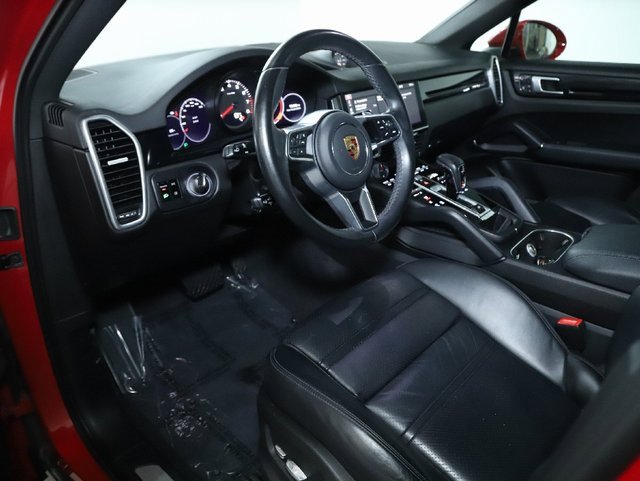 Used 2021 Porsche Cayenne Coupe image 16