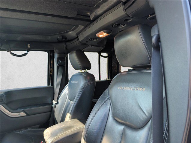 Used 2015 Jeep Wrangler Unlimited Rubicon AWD/4WD image 14