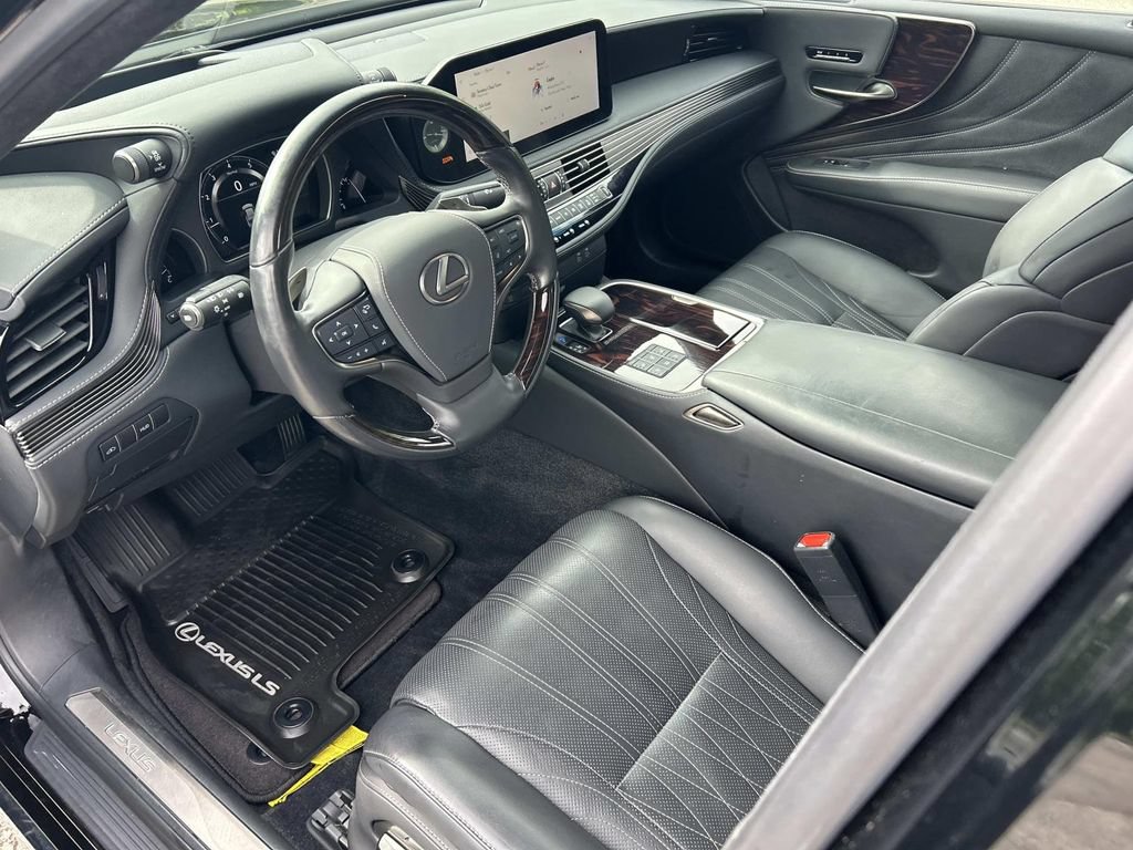 Used 2023 Lexus LS 500 AWD w/ Interior Upgrade Package image 13