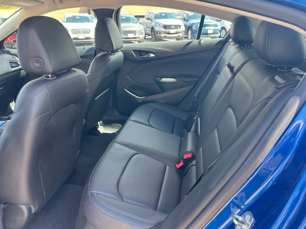 Used 2018 Chevrolet Cruze Premier FWD image 8