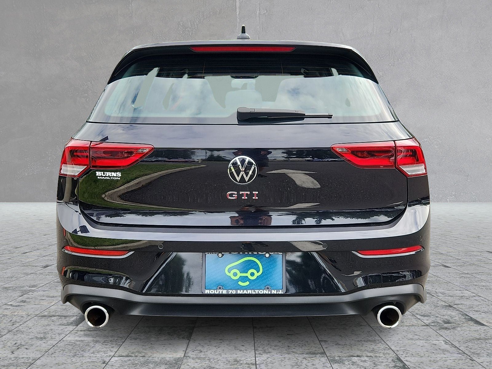 Used 2023 Volkswagen GTI SE FWD image 5