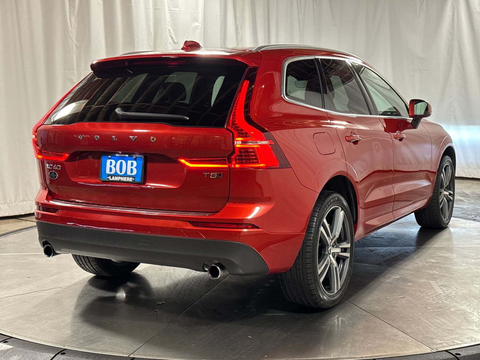 Used 2021 Volvo XC60 T5 Momentum w/ Advanced Package AWD/4WD image 10