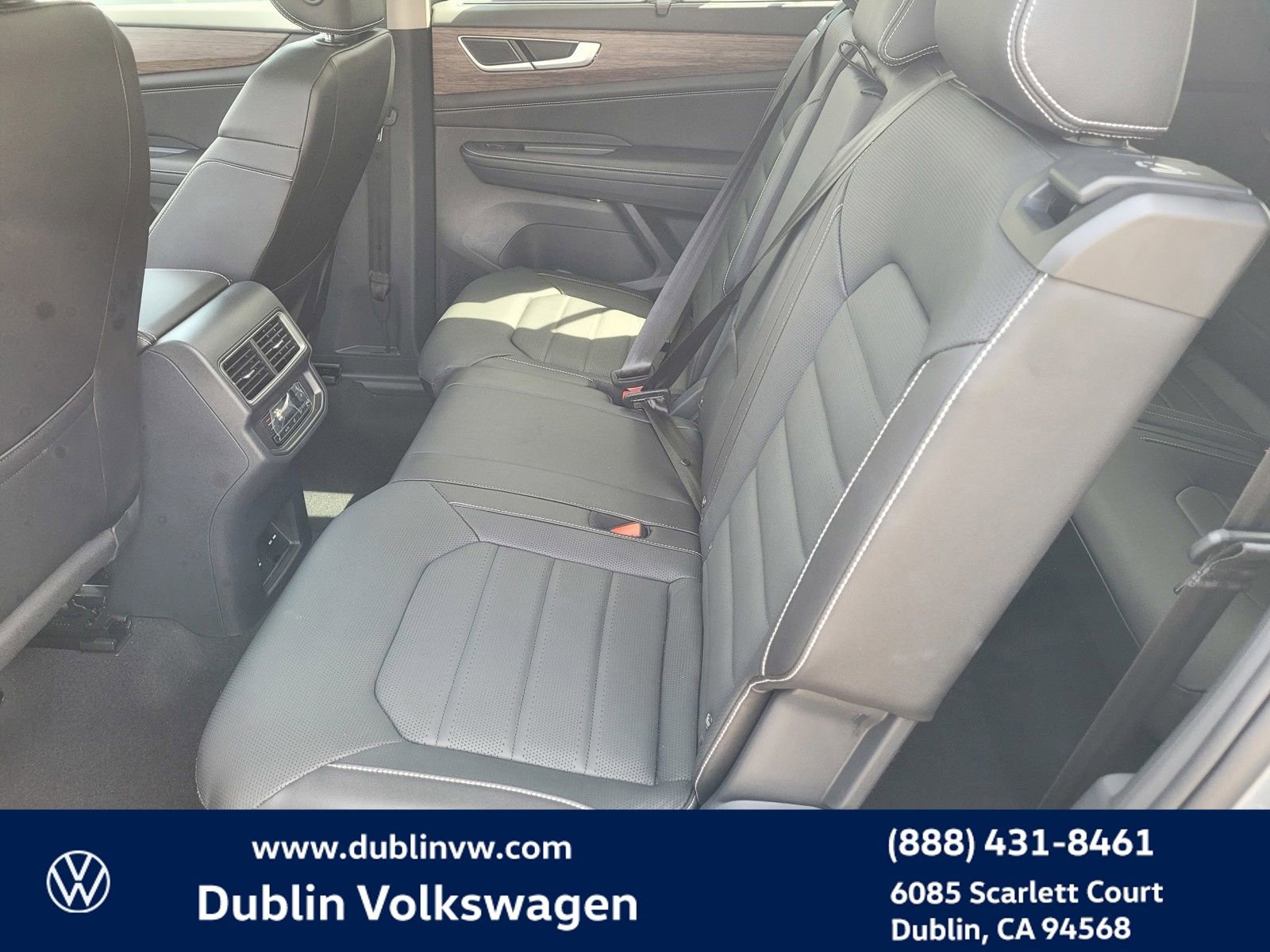 New 2025 Volkswagen Atlas SEL image 10