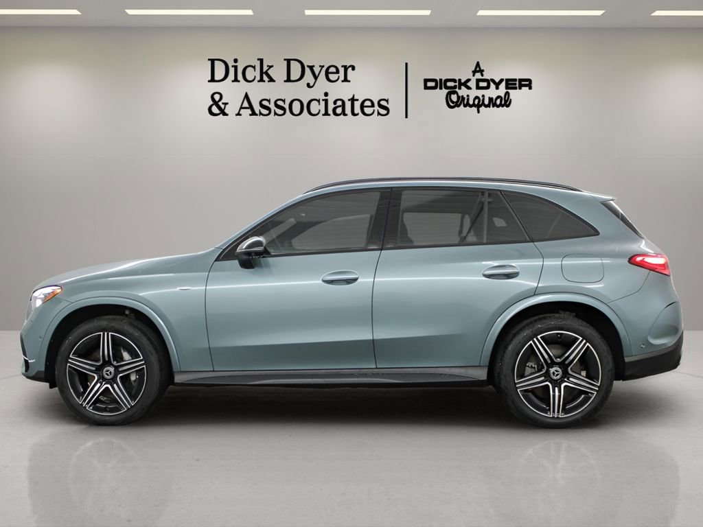 Used 2025 Mercedes-Benz GLC 350e 4MATIC image 6