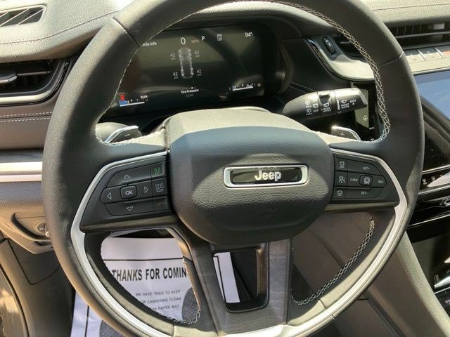 New 2026 Jeep Grand Cherokee Limited AWD/4WD image 16