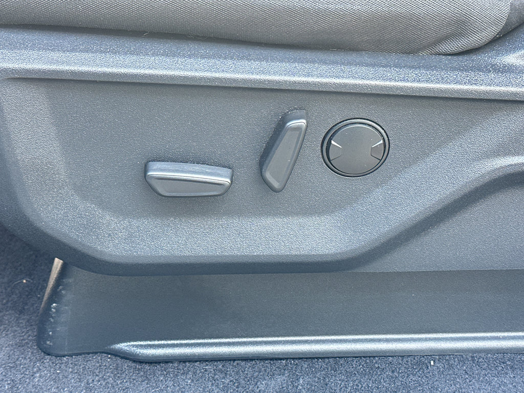 Used 2024 Ford F150 XLT w/ Equipment Group 302A MID image 32