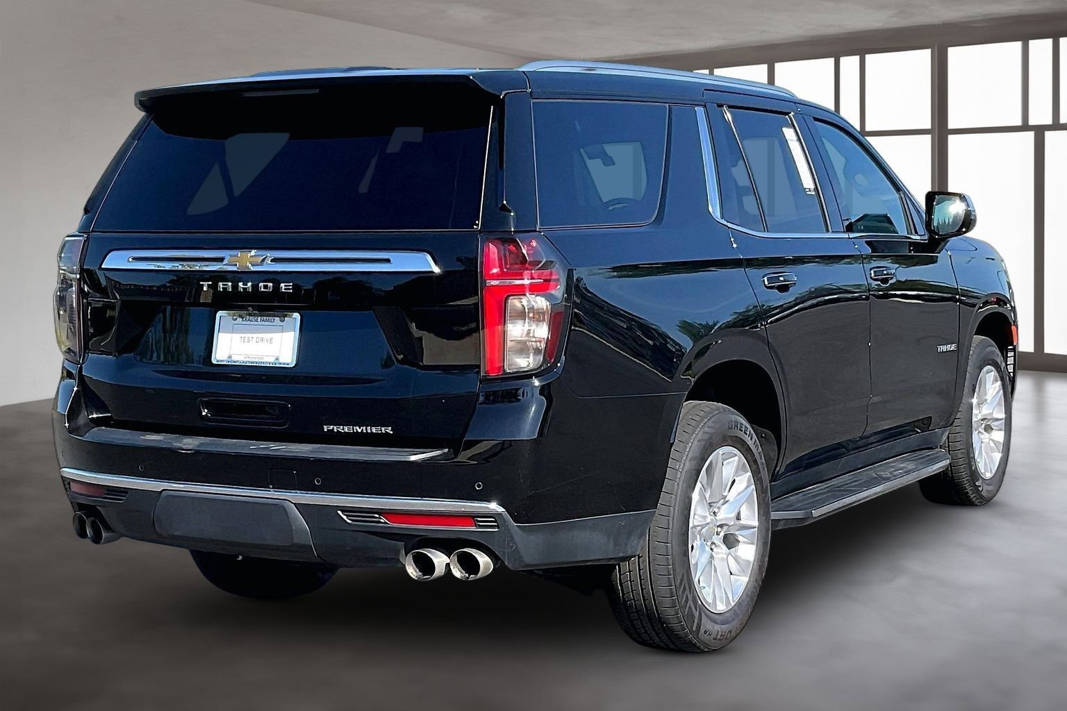 Used 2024 Chevrolet Tahoe Premier AWD/4WD image 6