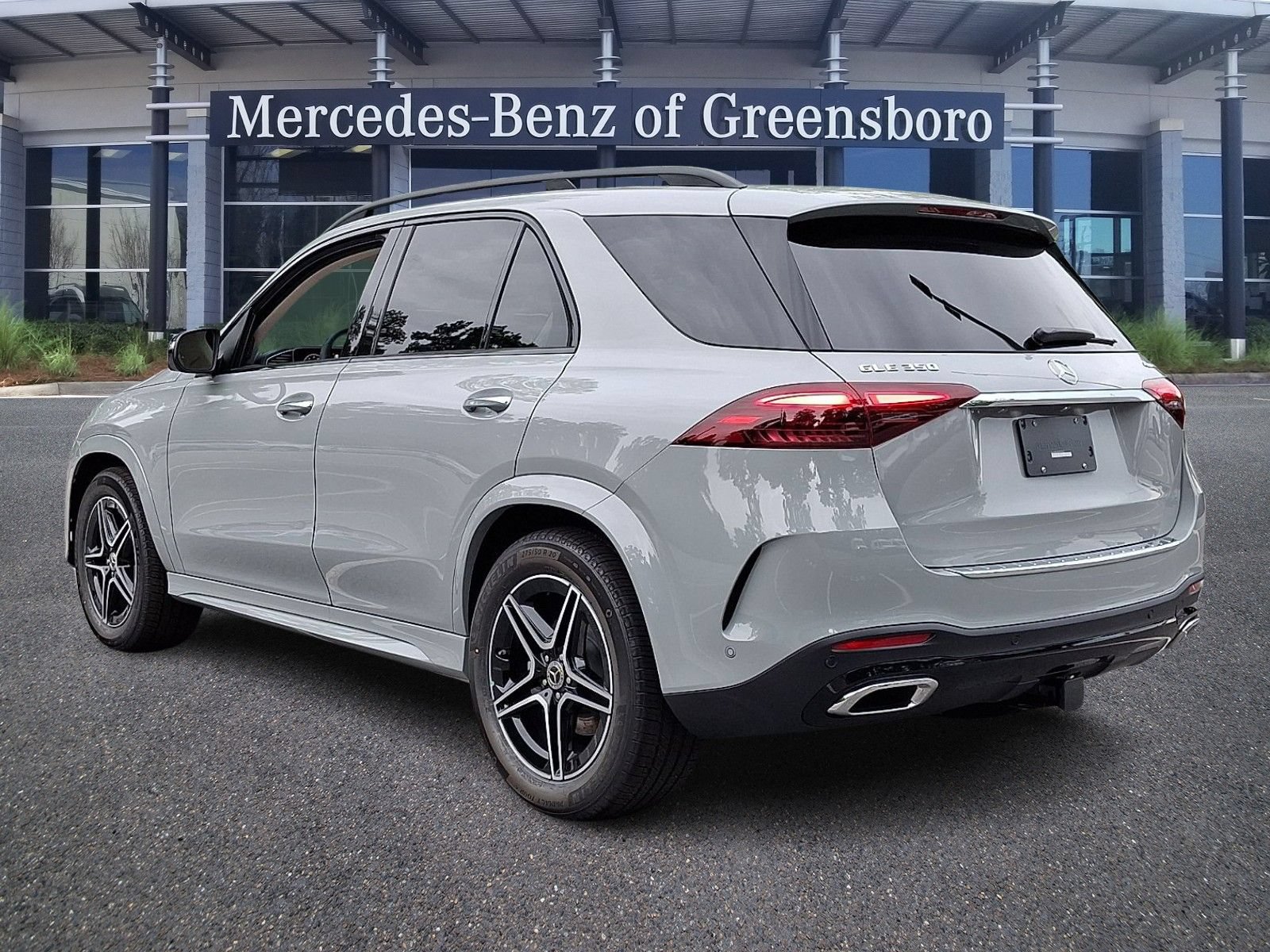 New 2026 Mercedes-Benz GLE 350 4MATIC image 3