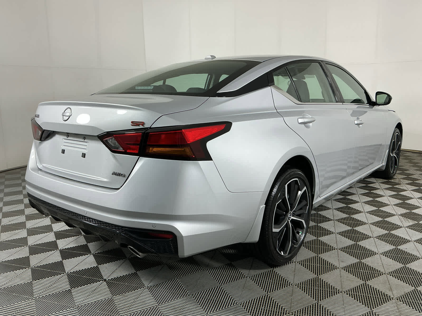 New 2025 Nissan Altima 2.5 SR image 7