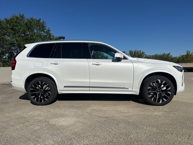 New 2026 Volvo XC90 B6 Plus w/ Protection Package Premier image 8