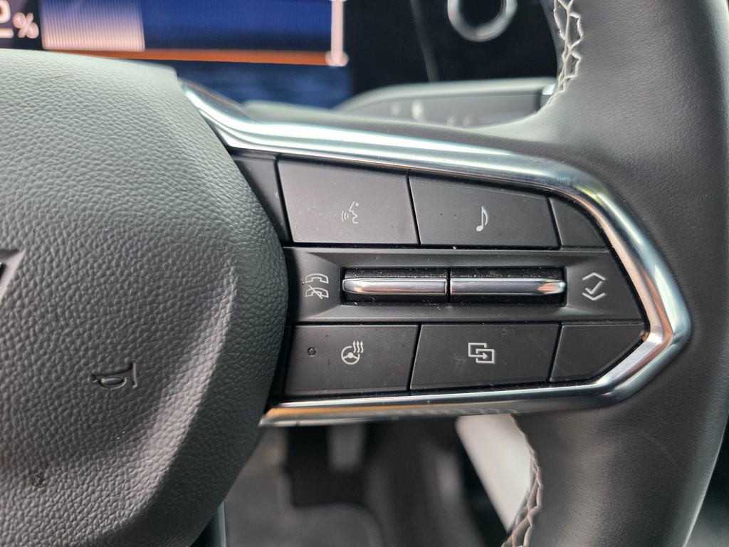 Used 2025 Chevrolet Equinox EV LT image 22