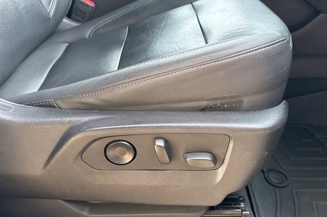 Used 2021 Chevrolet Tahoe LT AWD/4WD image 24